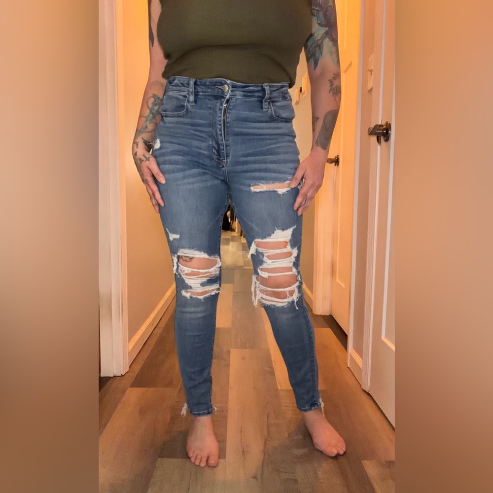 American Eagle High-Rise Distressed Skinny Jeans